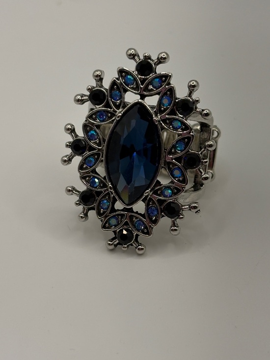 paparazzi Jewelry - paparazzi Navy Marquise Crystal Statement Ring 8-9” Stretch New